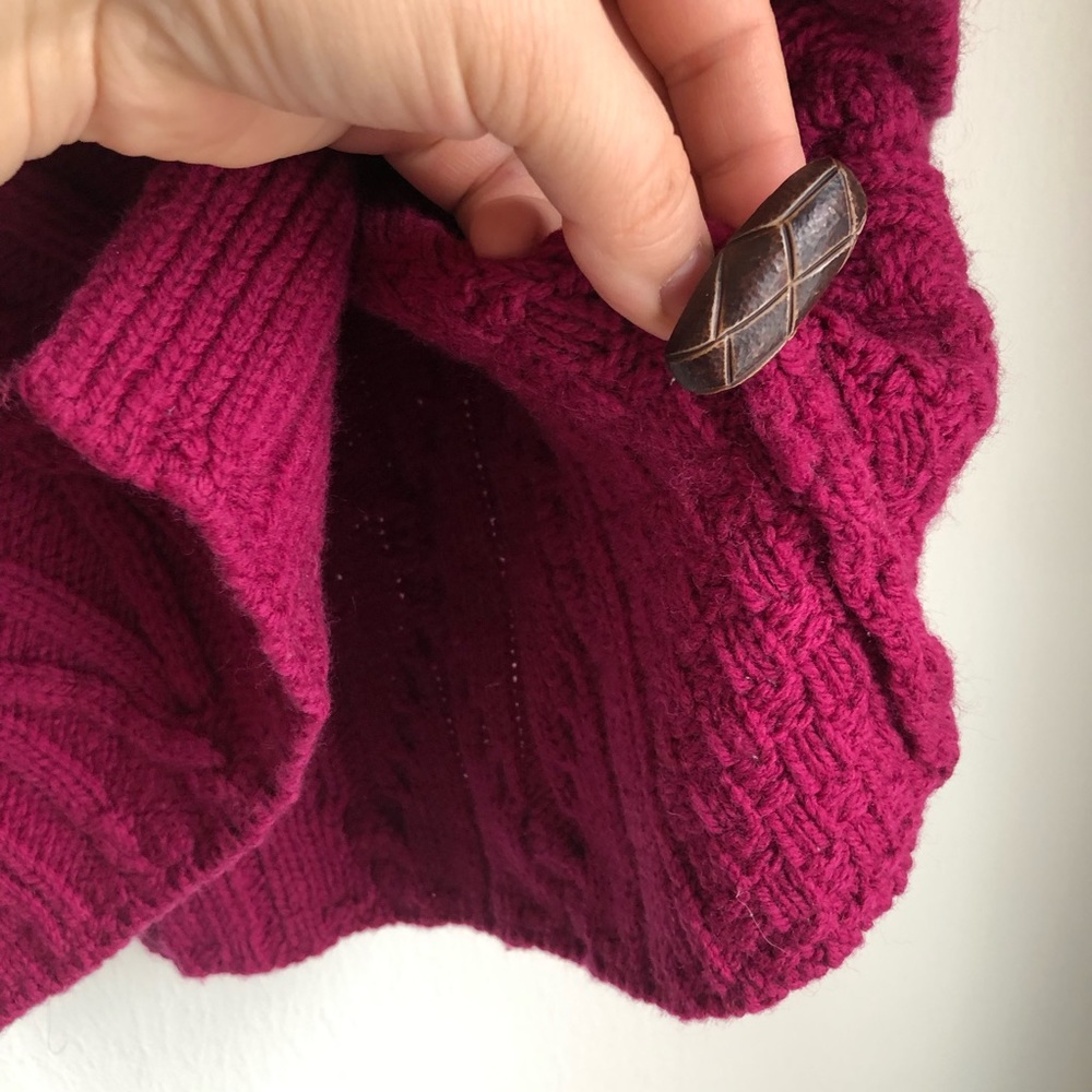 Aran Crafts Medium Vintage Cable Knit Fisherman Merino Wool Chunky Wine Cardigan - Picture 6 of 9